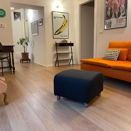 Mon